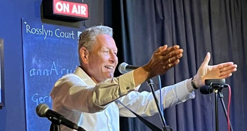 Gerry Colvin live at Christmas at Rosslyn Court